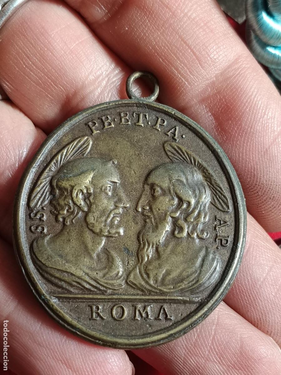 Antig&uuml;edades: Excelentemente bien conservada medalla. M&oacute;dulo grande. Pedro y Pablo, Roma, Scala Sancta, 1700