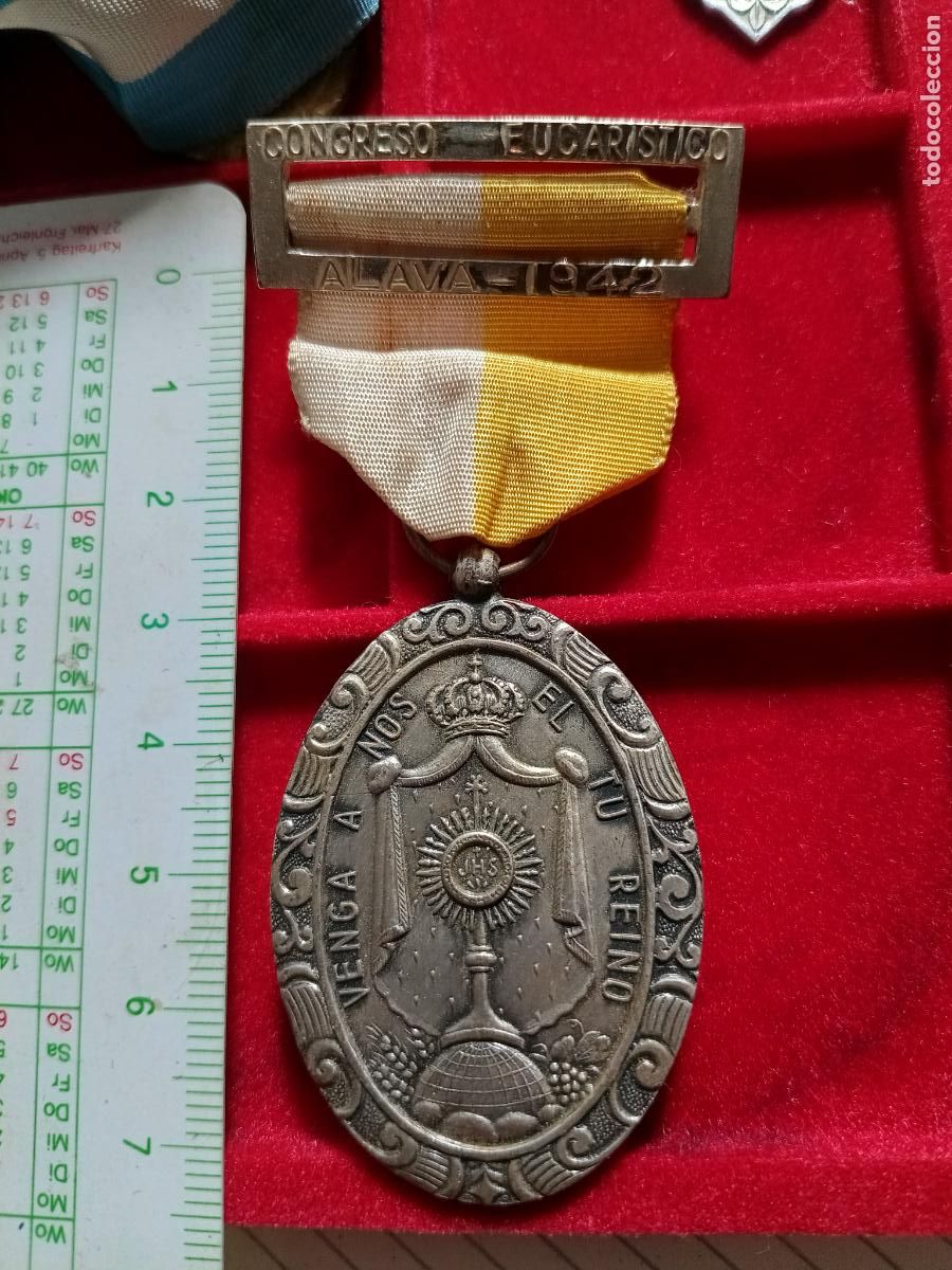 Antig&uuml;edades: MEDALLA CONMEMORATIVA DEL CONGRESO EUCARISTICO DE ALAVA. 1942. VITORIA