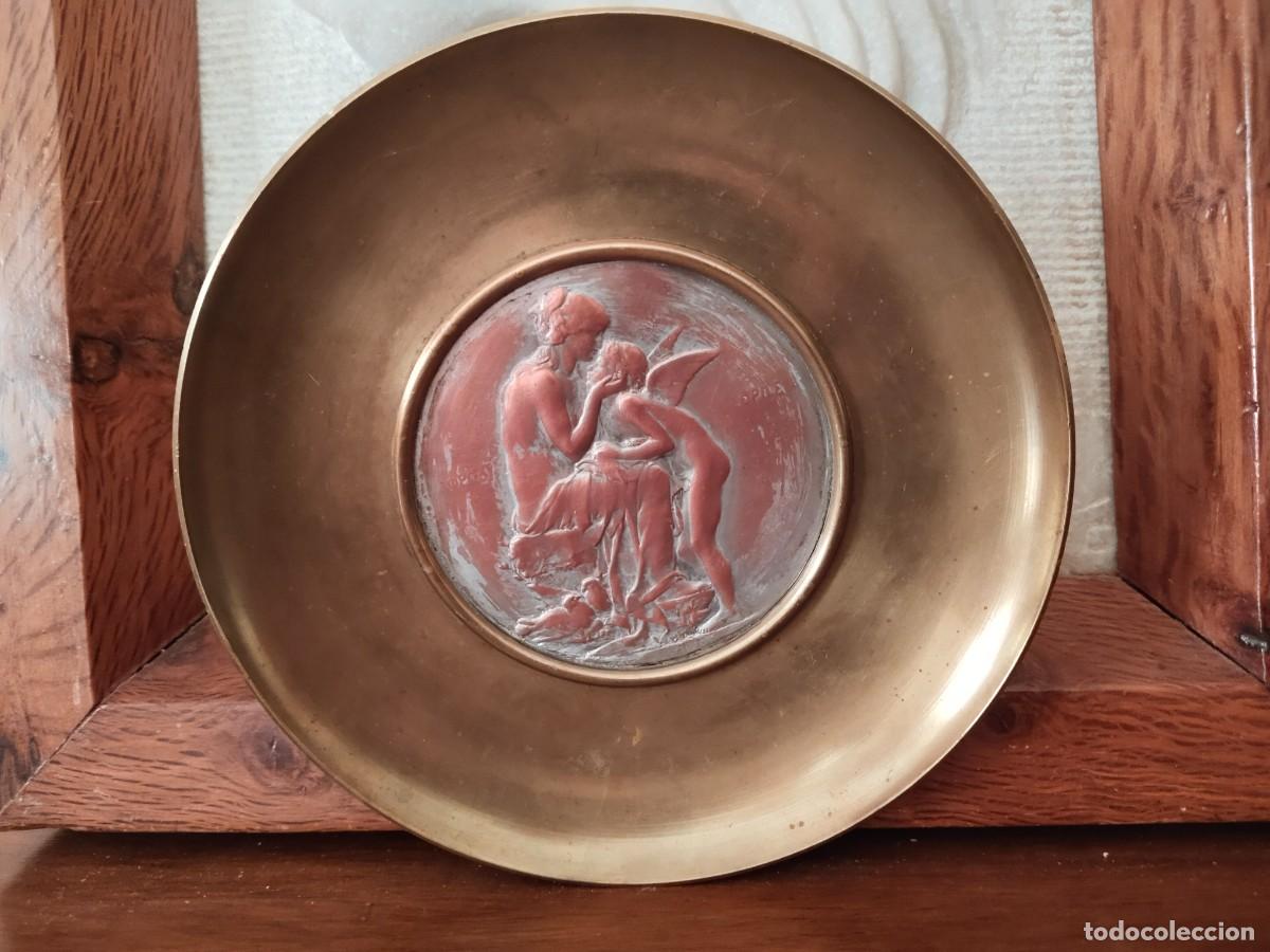 Antig&uuml;edades: Bandeja Afrodita y Eros. Bronce. Jollet, Par&iacute;s. - Foto 1