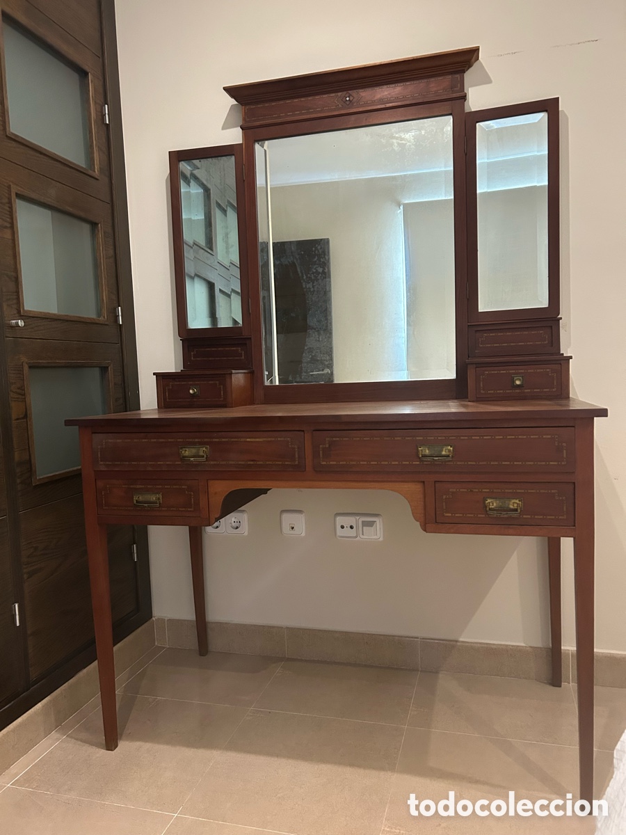 Antig&uuml;edades: Tocador ingl&eacute;s victoriano