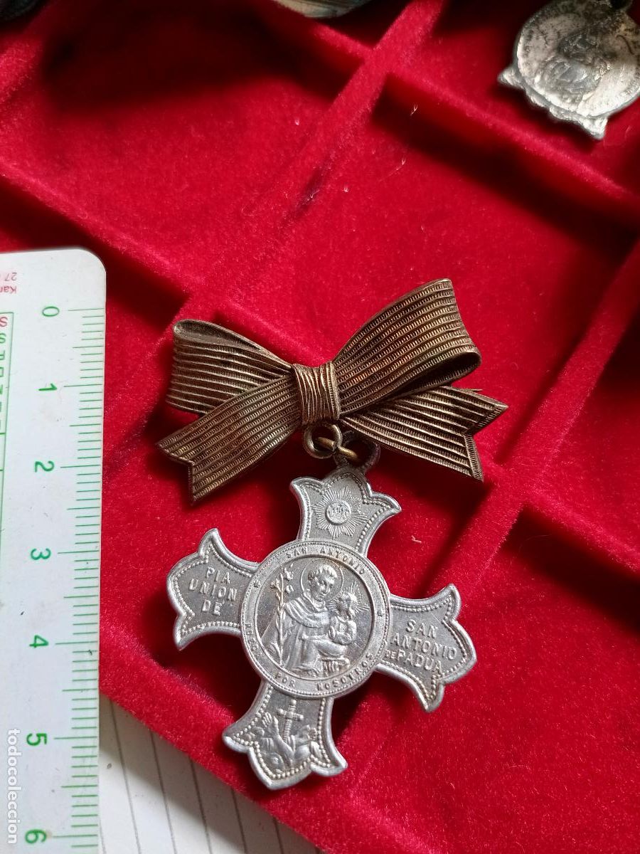 Antig&uuml;edades: Uni&oacute;n P&iacute;a de San Antonio de Padua, medalla 1892