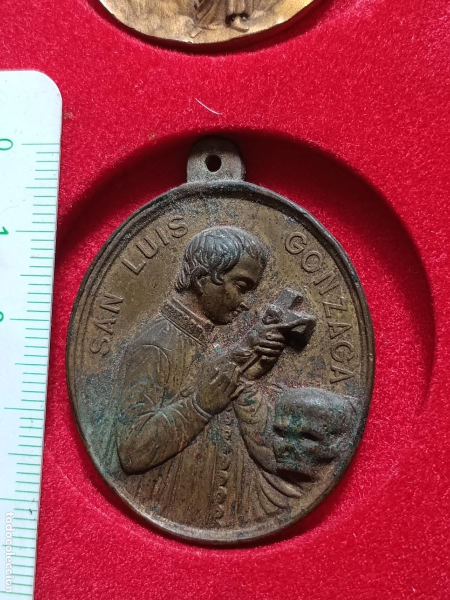 Antig&uuml;edades: Medalla religiosa antigua. San Luis Gonzaga