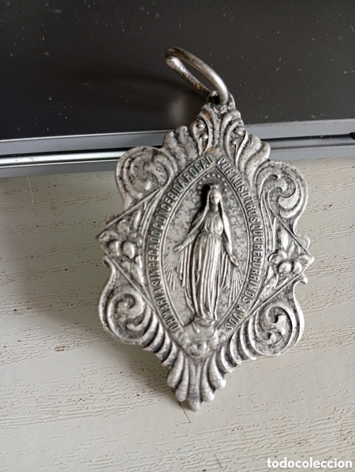 Antig&uuml;edades: Medalla Virgen milagrosa - Foto 1
