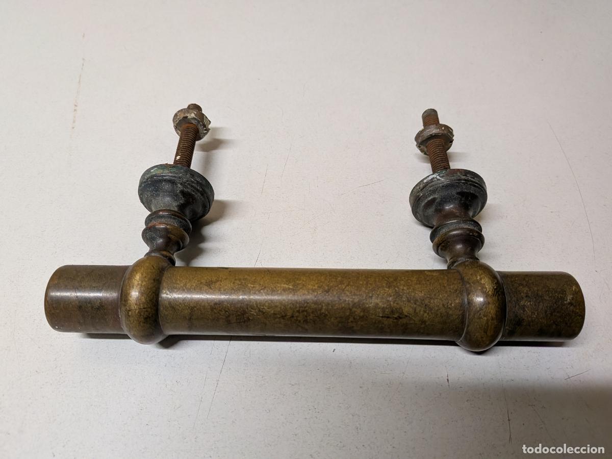 Antig&uuml;edades: ANTIGUO TIRADOR MANILLA DE PUERTA EN BRONCE