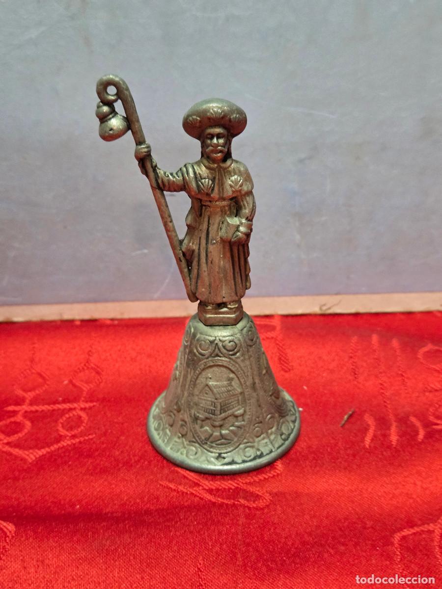 Antig&uuml;edades: campana de santiago de compostela