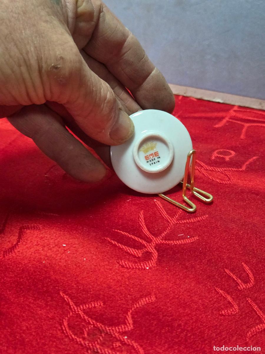 Antig&uuml;edades: mini plato de porcelana - Foto 2