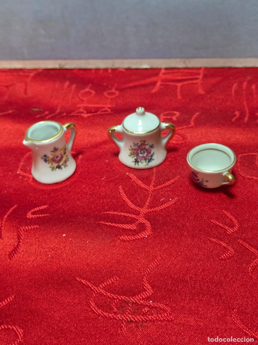 Antig&uuml;edades: minis figuras de porcelana