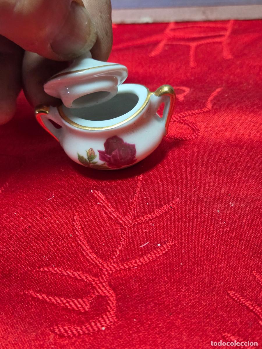 Antig&uuml;edades: mini sopera de porcelana - Foto 2