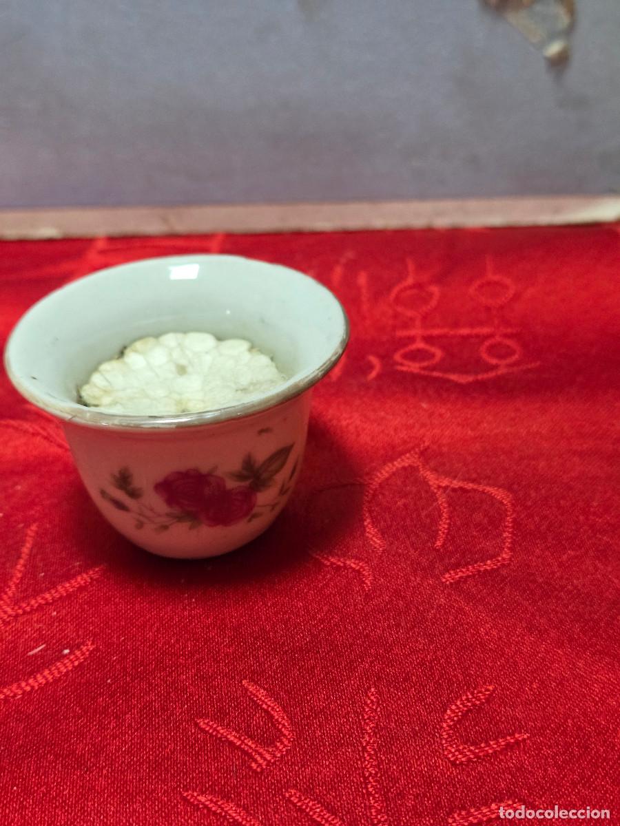 Antig&uuml;edades: mini maceta de porcelana