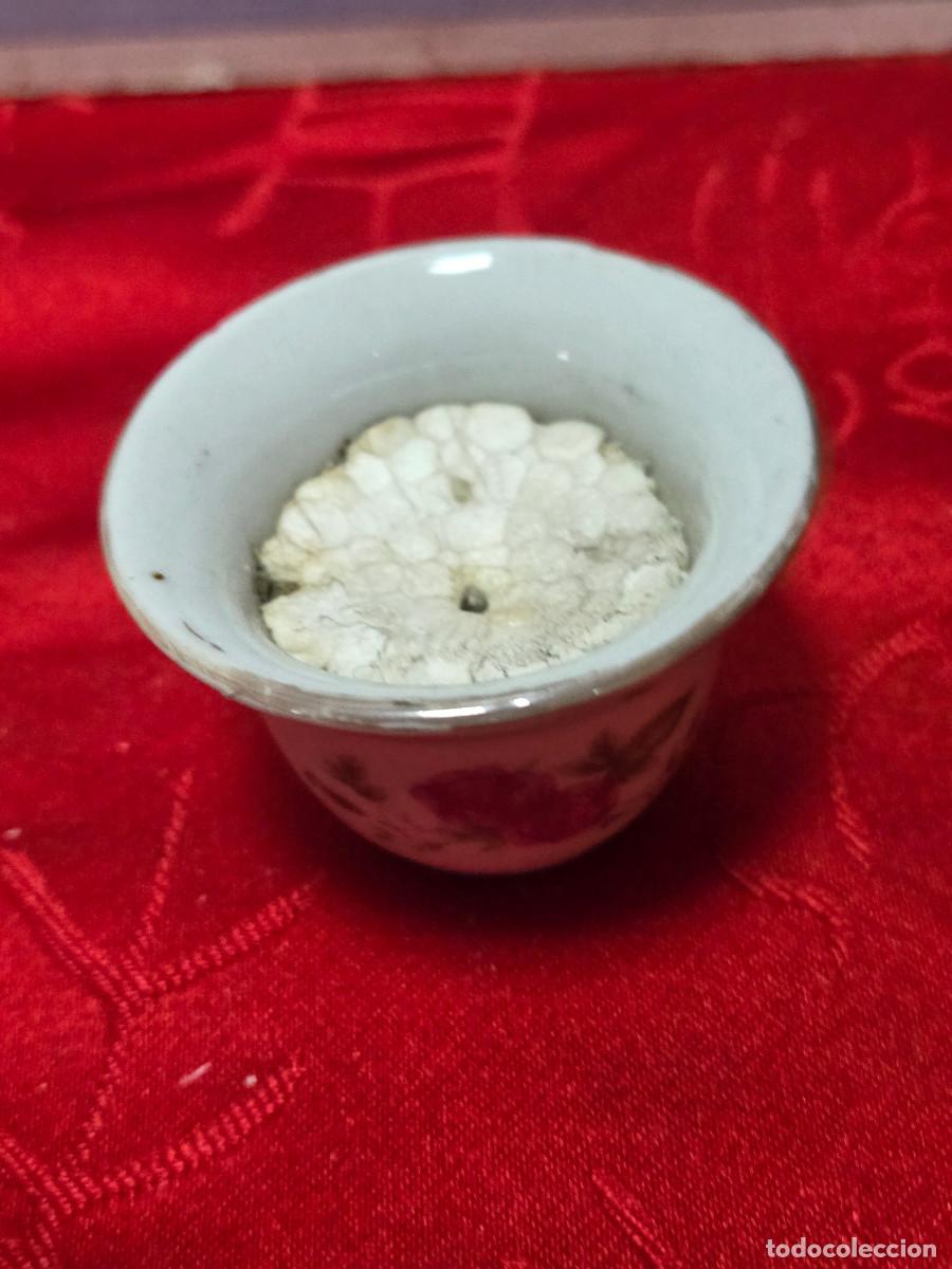 Antig&uuml;edades: mini maceta de porcelana - Foto 2