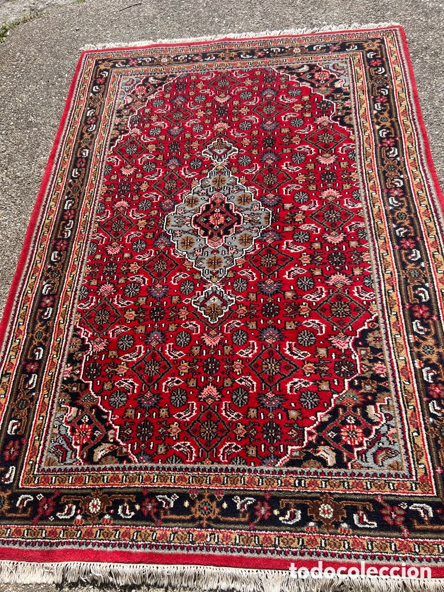 Antig&uuml;edades: Preciosa alfombra bidjar persan anudada a mano en lana 168 por 250 cm