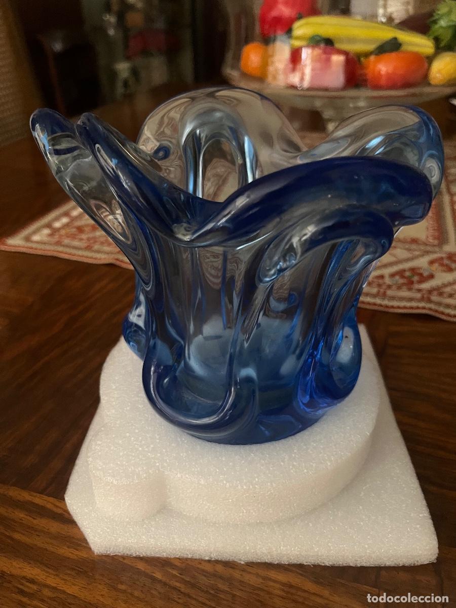 Antig&uuml;edades: Jarr&oacute;n florero Murano azul