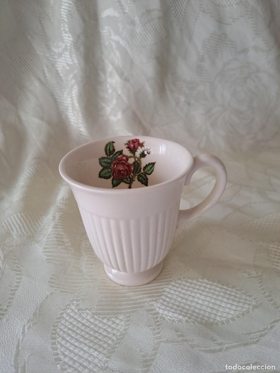 Antig&uuml;edades: Bonita taza de caf&eacute; de porcelana Wedgwood, Moss Rose