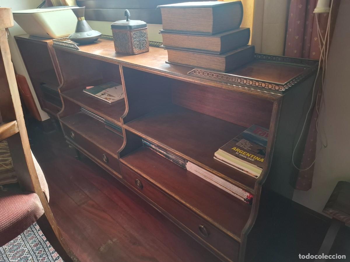 Antig&uuml;edades: Estanteria alta y baja