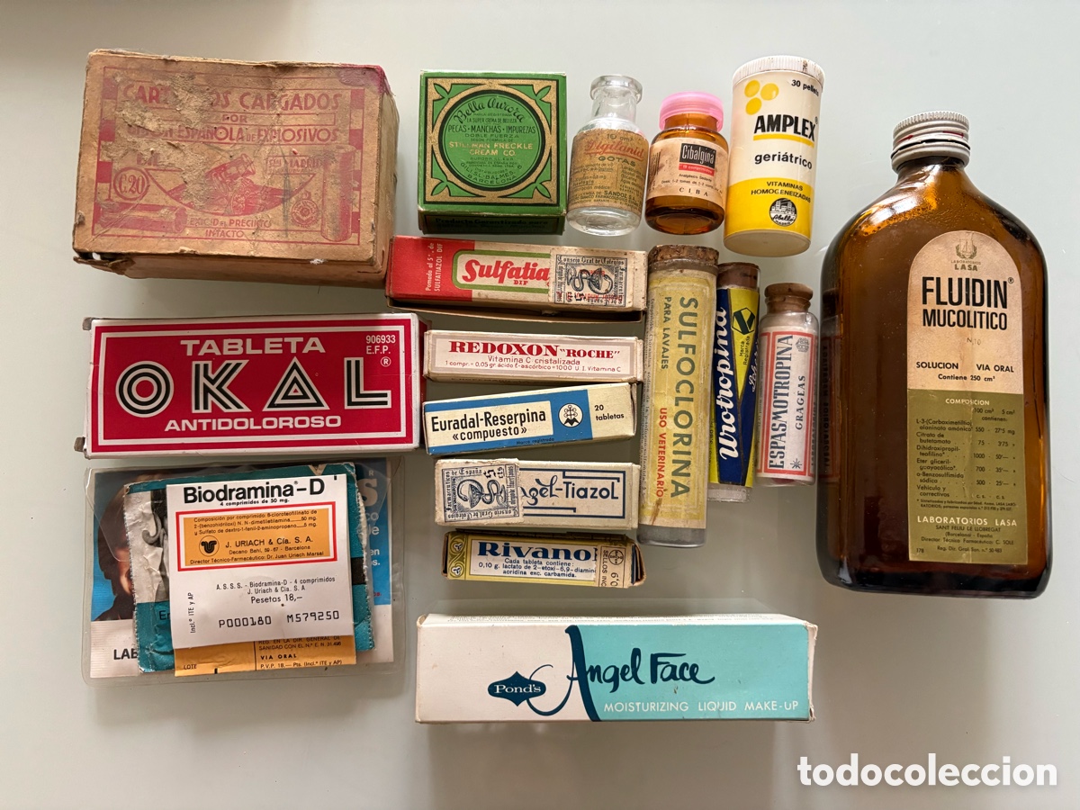 Antig&uuml;edades: Lote art&iacute;culos Medicamentos Farmacio