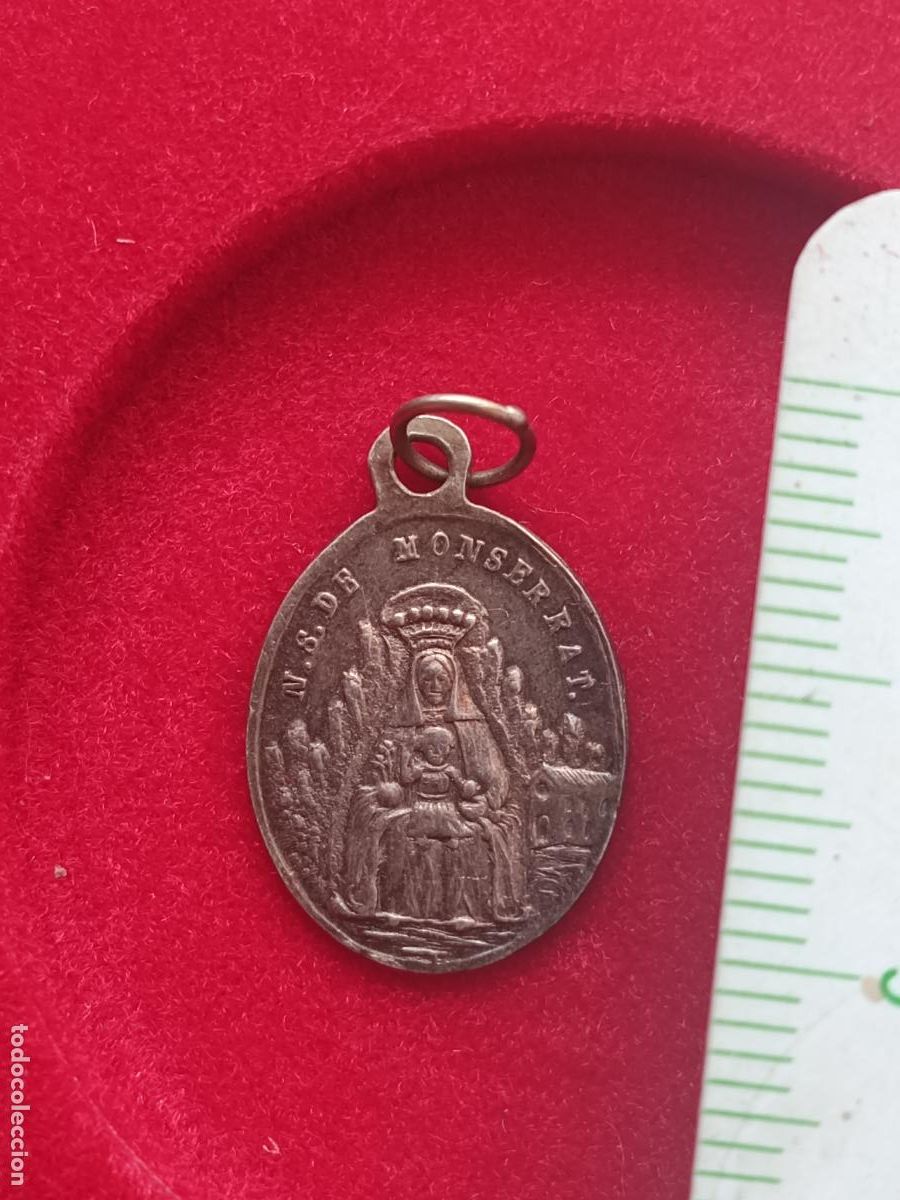 Antig&uuml;edades: Medalla de plata. Montserrat - Foto 1