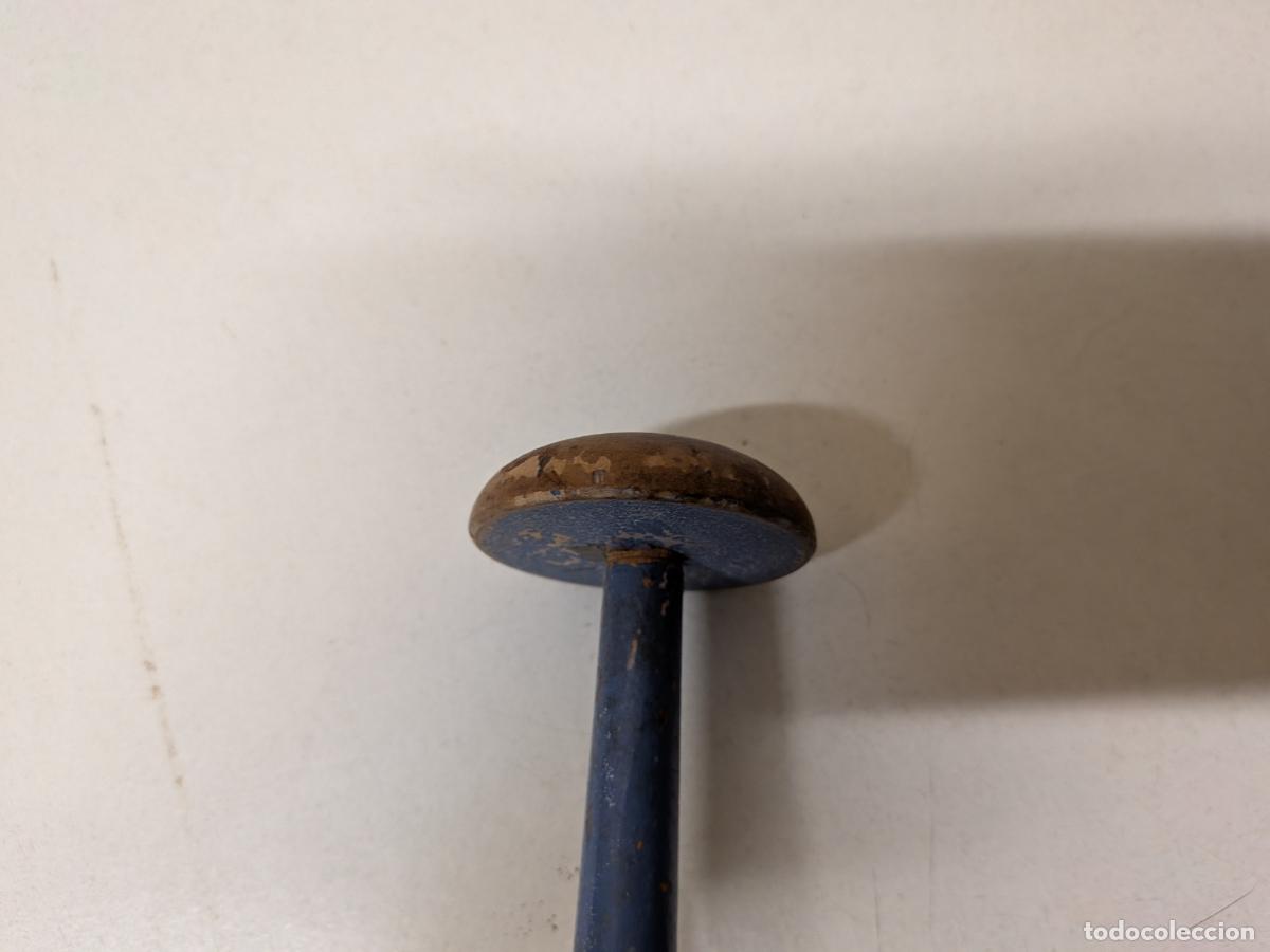 Antig&uuml;edades: ANTIGUO SOMBRERERO DE MADERA - Foto 3