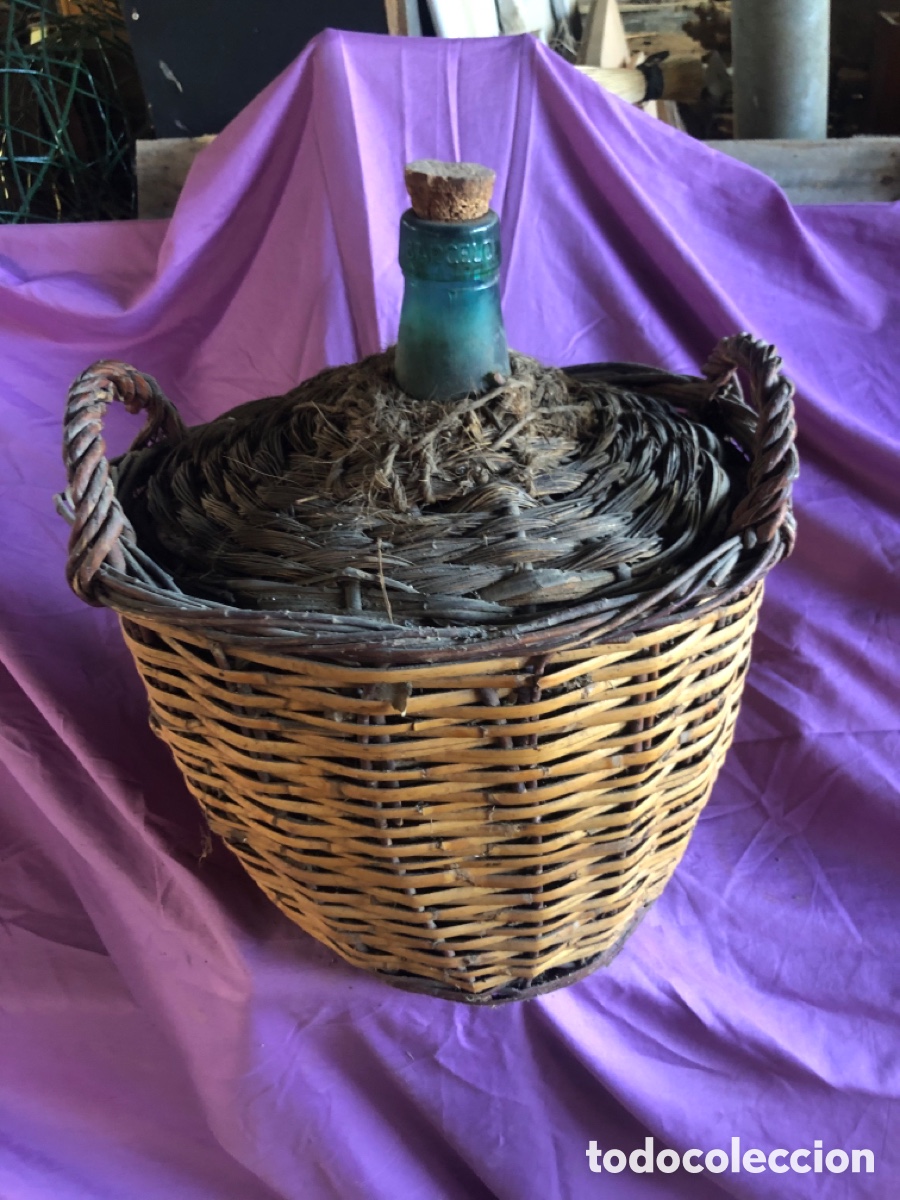 Antig&uuml;edades: Antigua Garrafa De Vidrio En Cesta De Mimbre &ndash; Damajuana R&uacute;stica Con Asas