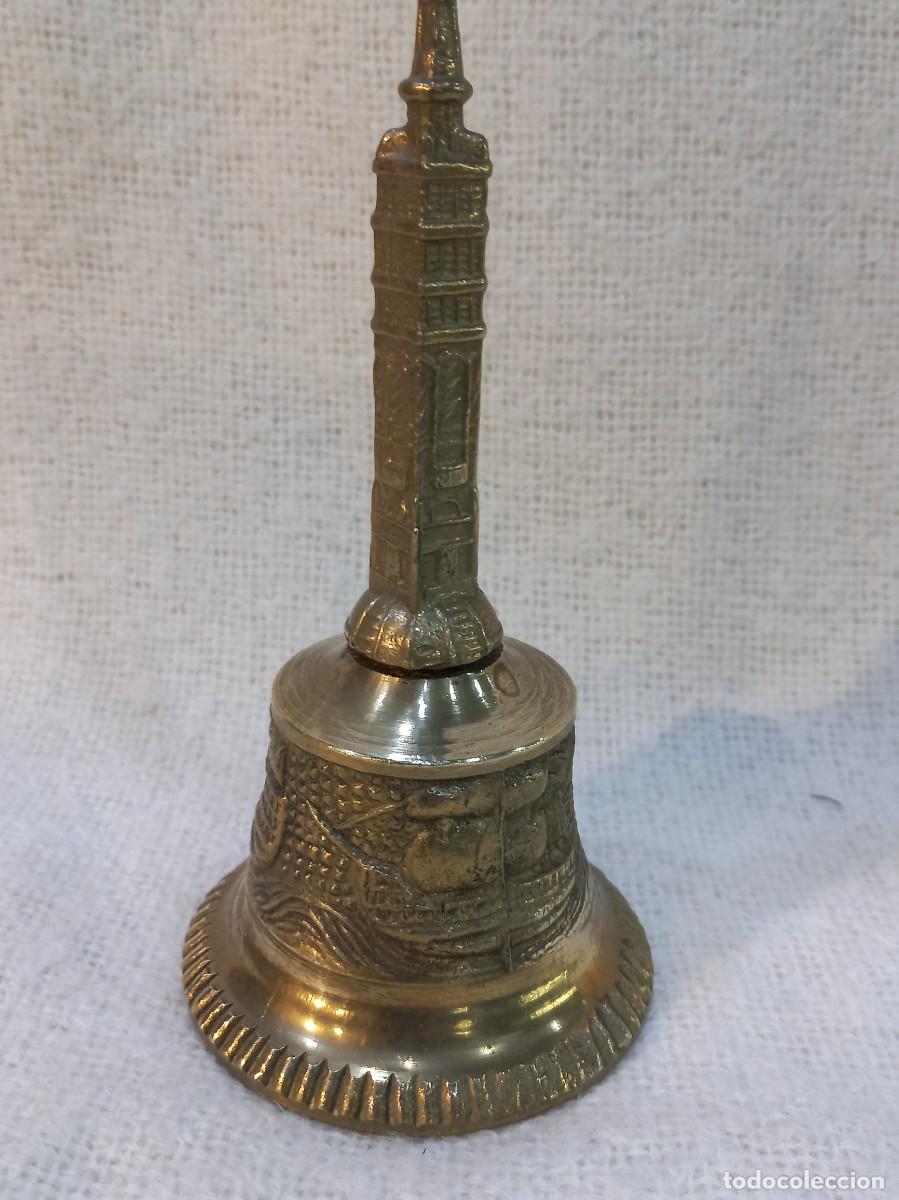 Antig&uuml;edades: CAMPANA BRONCE (15cm)