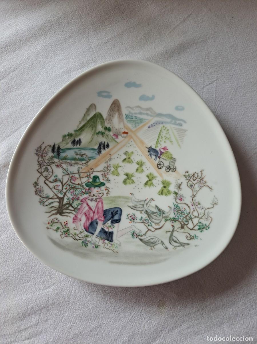 Antig&uuml;edades: Bonito plato de porcelana triangular, Rosenthal, pintado a mano, paisaje