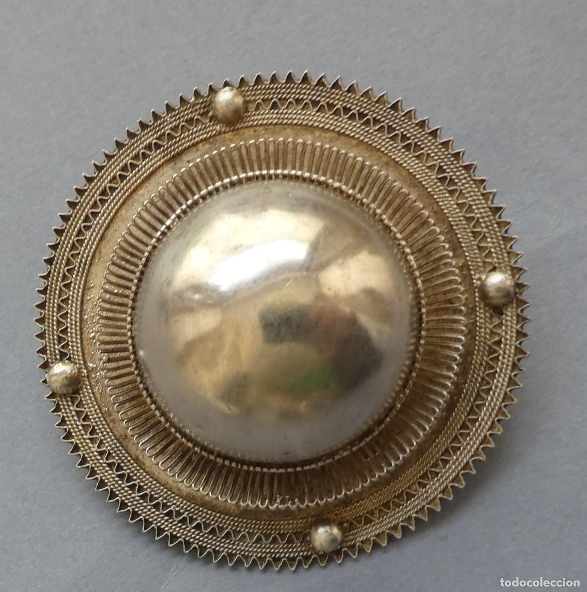 Antig&uuml;edades: BROCHE MET&Aacute;LICO PRIMERA MITAD S.XX