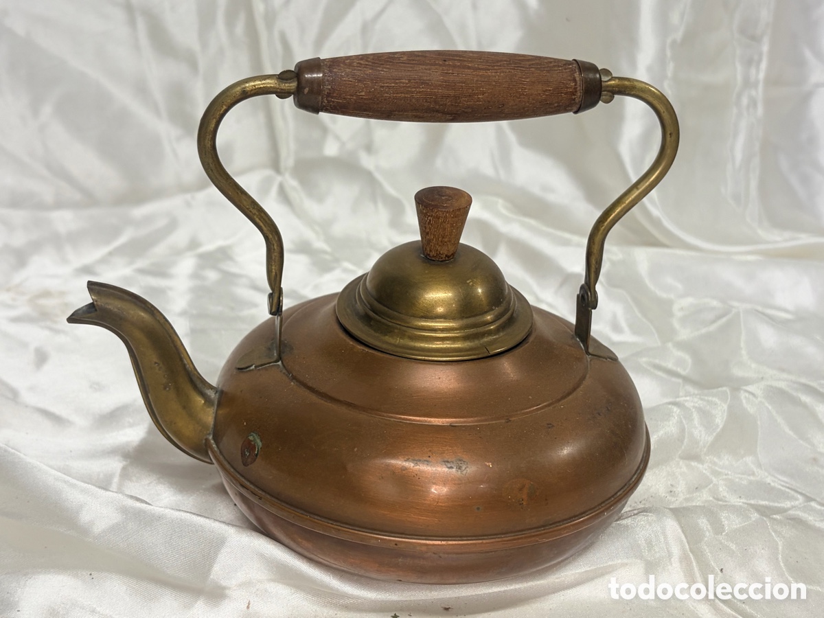 Antig&uuml;edades: Antigua tetera de cobre