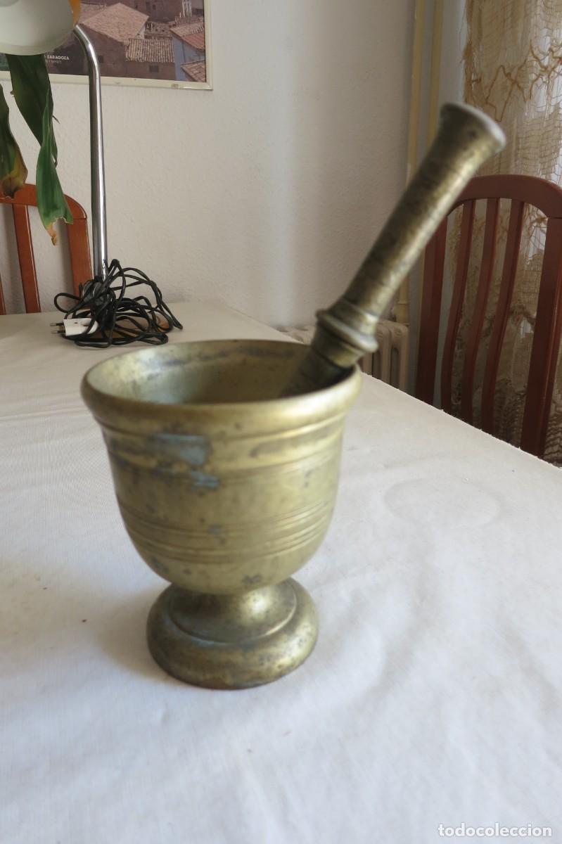 Antig&uuml;edades: almided o mortero de cocina forma de copa - Foto 3