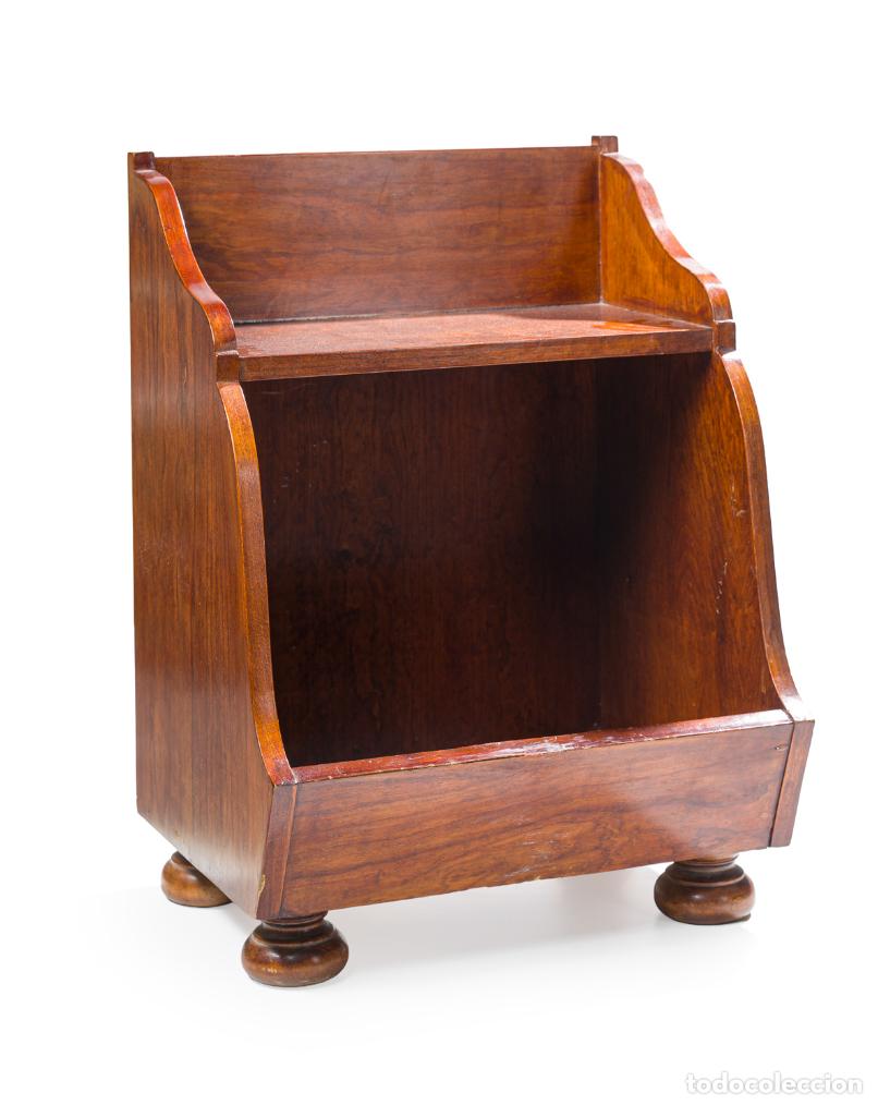 Antig&uuml;edades: Le&ntilde;ero en madera madera maciza