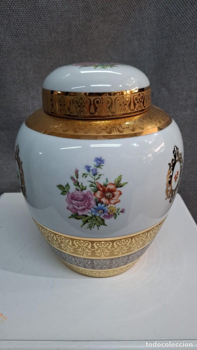 Antig&uuml;edades: Tibor de Porcelana Casa Bohemia - Decorado a Mano en Oro 24K y Platino Exclusiva pieza de coleccioni