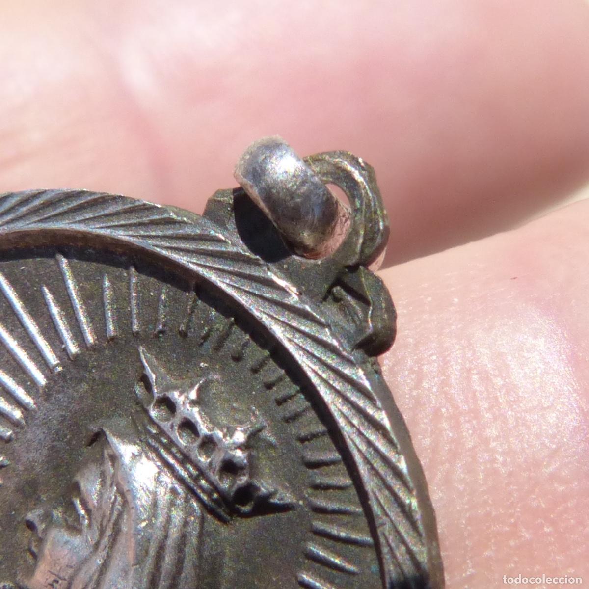 Antig&uuml;edades: Medalla de plata religiosa, 5,64gr, - Foto 2