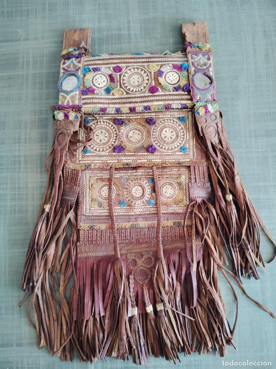 Antig&uuml;edades: ZURRON, BOLSO, SKARA BEREBER. IMPRESIONANTE TRABAJO.ENVIO CERTIFICADO INCLUIDO.