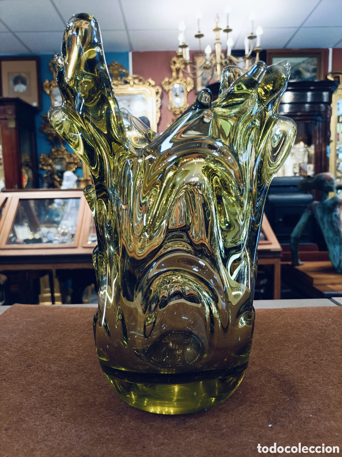 Antig&uuml;edades: GRAN JARRON DE CRISTAL DE MURANO . COLOR AMBAR CONFORMAS ORGANICAS.27 CM DE ALTO