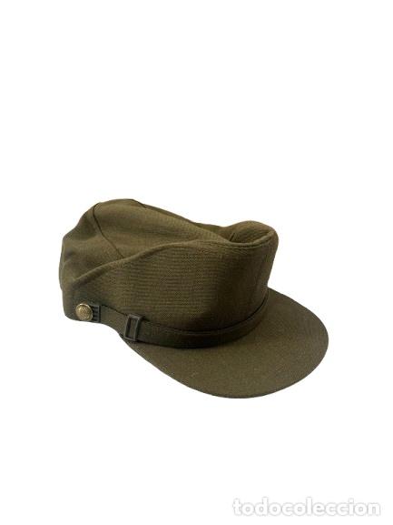 Antig&uuml;edades: Gorra Militar de Estilo Retro