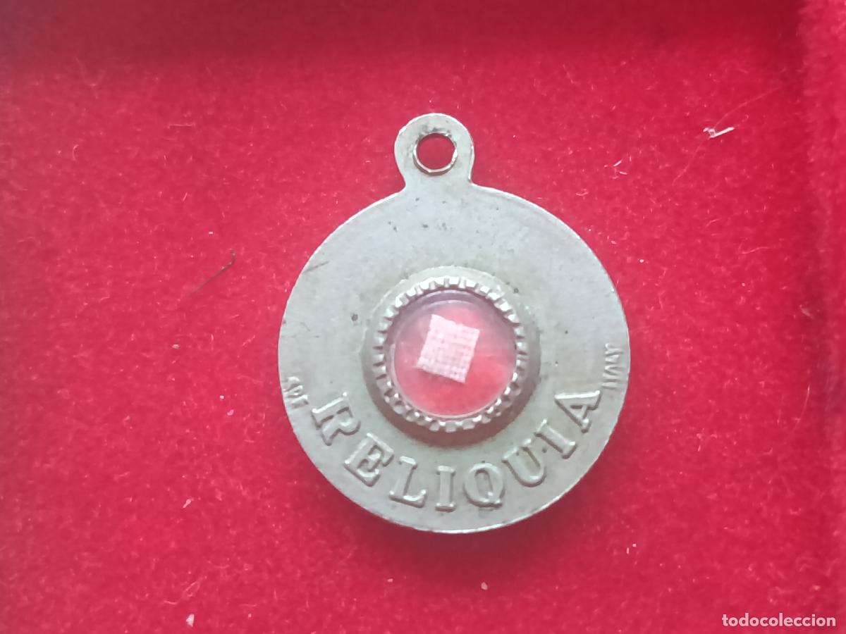Antig&uuml;edades: Reliquia. Medalla de Mar&iacute;a Soledad Torres Acosta