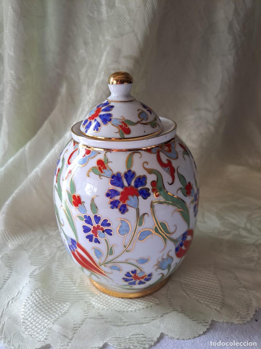 Antig&uuml;edades: Precioso jarron con tapa de porcelana hecho a mano Gural TS 10850, primera clase, HP, Turquia