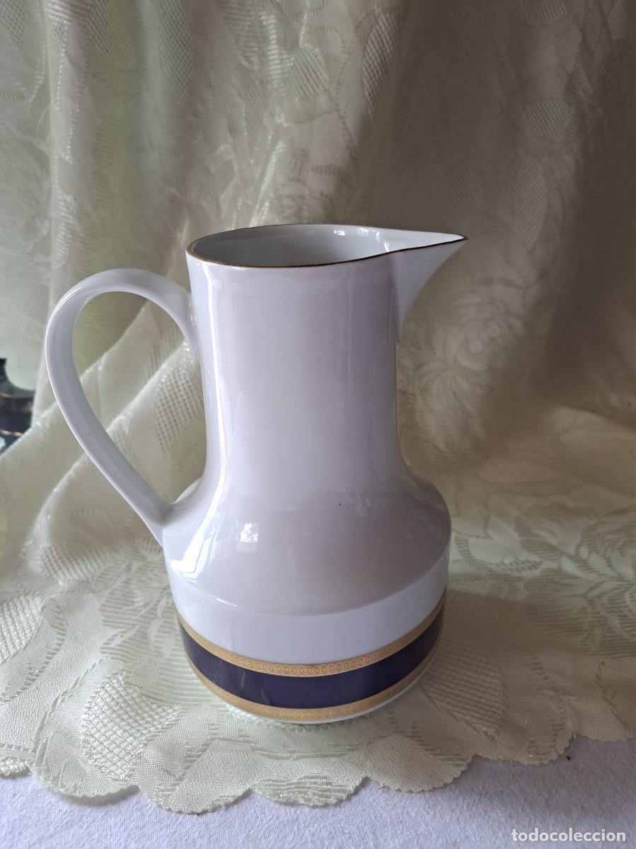 Antig&uuml;edades: Bonita jarra de mesa de porcelana Wunsiedell Bavaria Gemany, cobalto y oro.