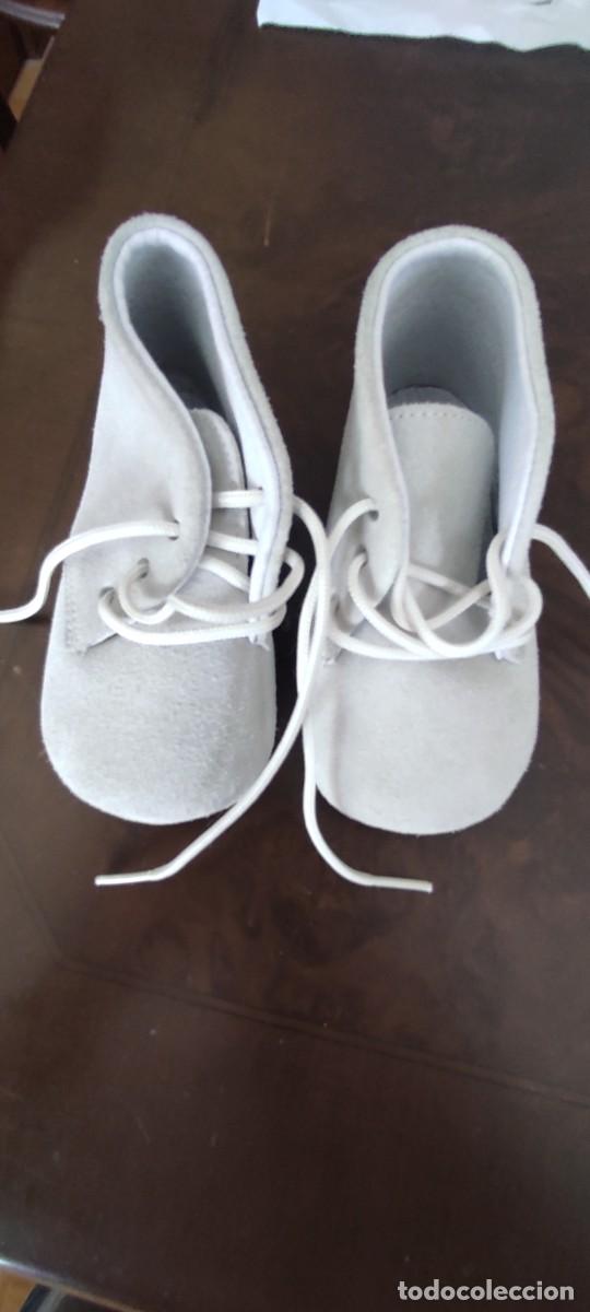 Antig&uuml;edades: LOTE DE 4 ZAPATITOS DE BEB&Eacute; - Foto 3