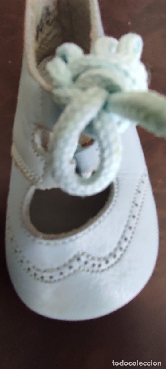 Antig&uuml;edades: LOTE DE 4 ZAPATITOS DE BEB&Eacute; - Foto 7