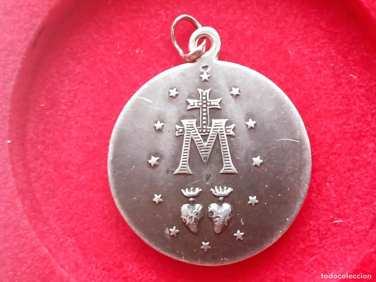 Antig&uuml;edades: Medalla antigua de plata - Foto 2