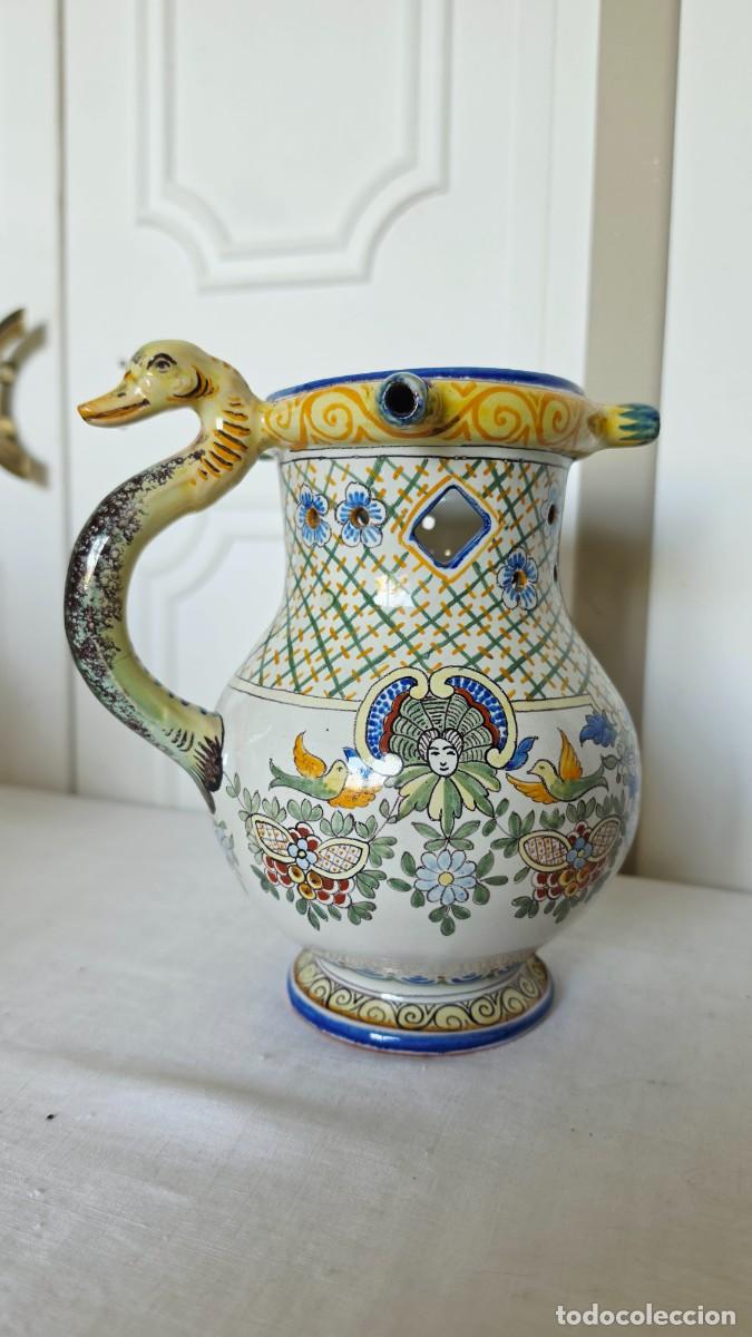 Antig&uuml;edades: Magn&iacute;fica Jarra Rompecabezas en Loza de Nevers Antoine Montagnon (S. XIX)