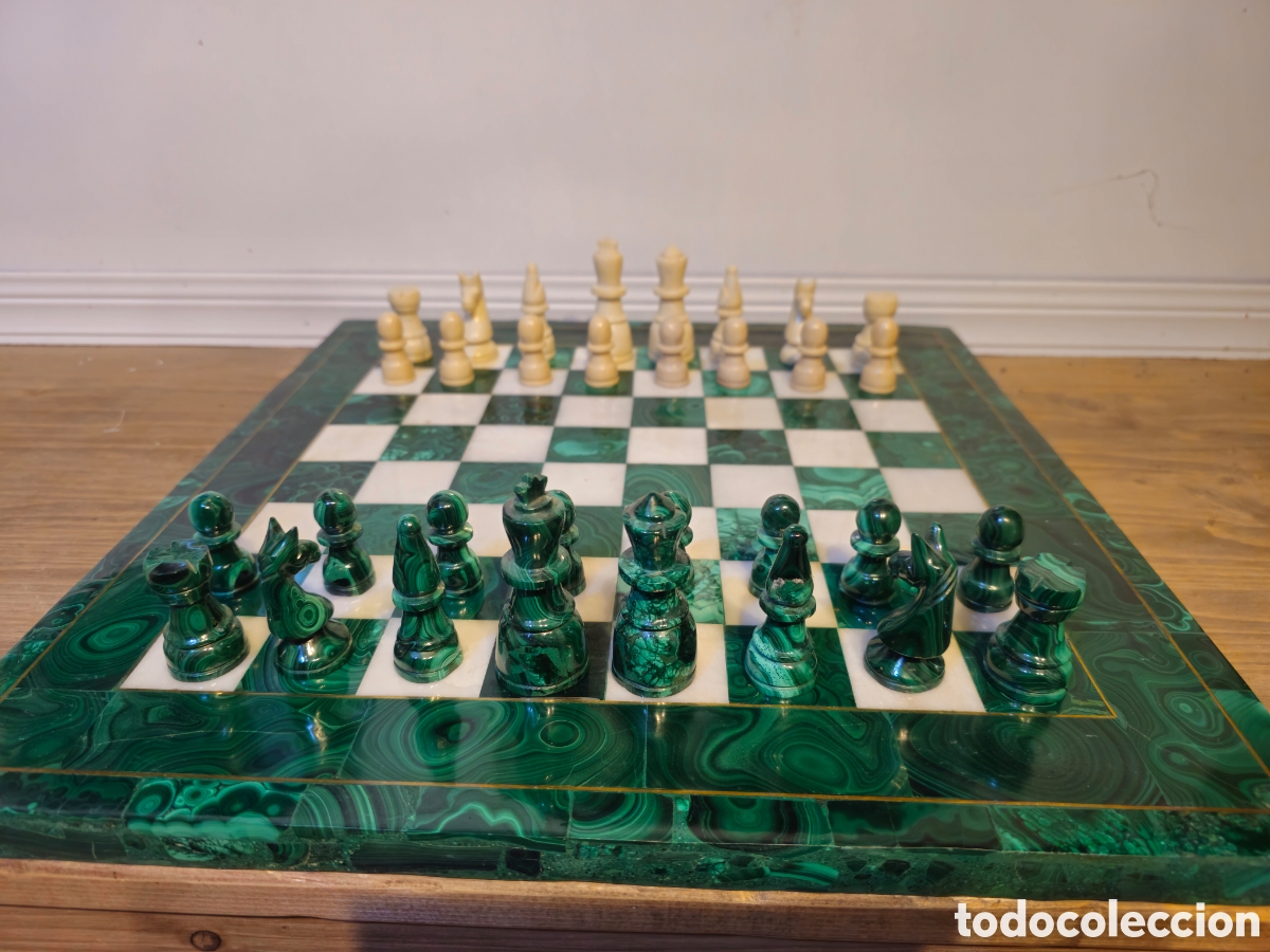 Antig&uuml;edades: Magn&iacute;fico juego de ajedrez de dise&ntilde;o