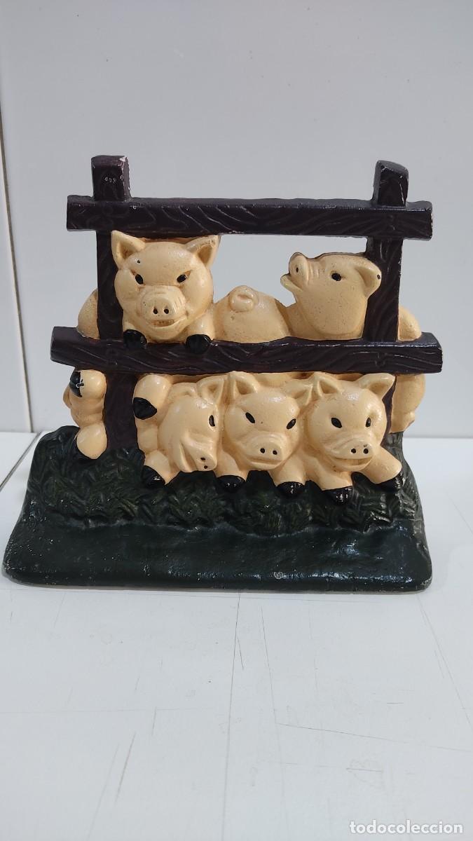 Antig&uuml;edades: 1077 ESCULTURA REALIZADA Y DECORADA A MANO, EN HIERRO FUNDIDO, A&Ntilde;OS 70