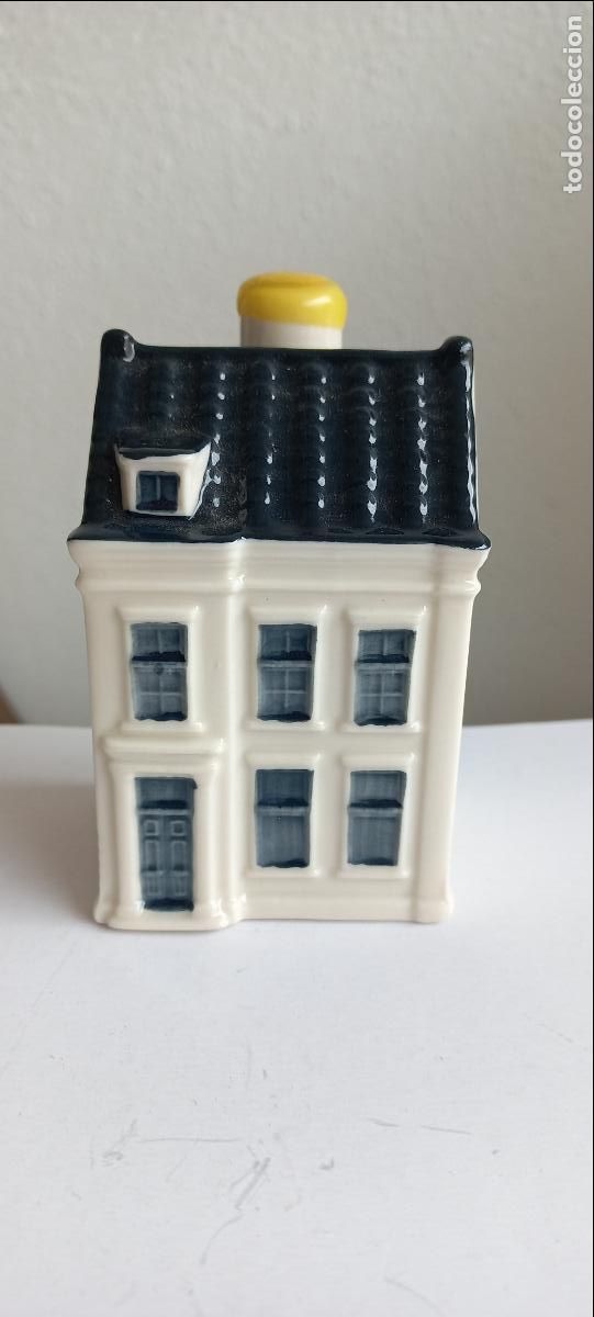 Antig&uuml;edades: Casa N&deg;12 de porcelana o Cer&aacute;mica Azul Delft para Bols, KLM. Botella