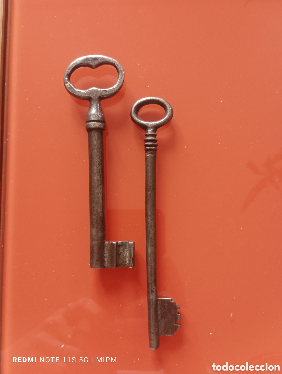 Antig&uuml;edades: Dos llaves antiguas de cerraduras