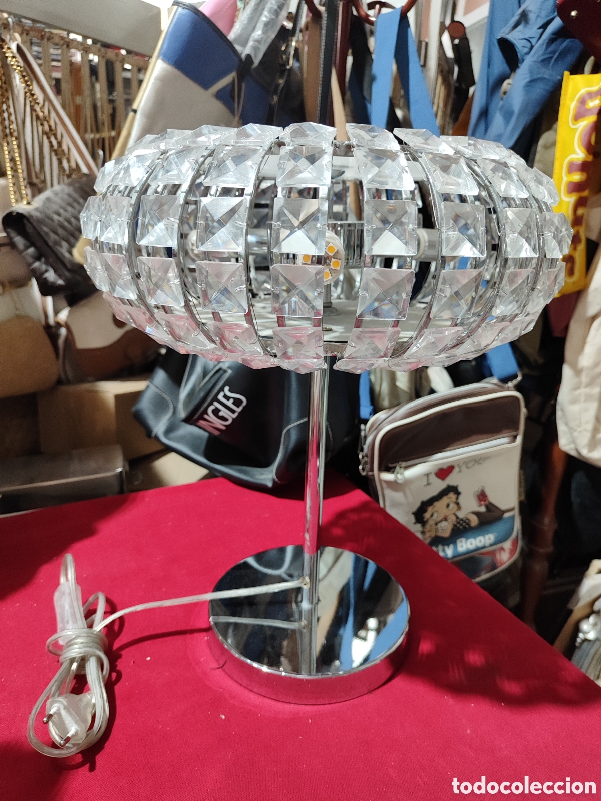 Antig&uuml;edades: Bonita l&aacute;mpara de sobremesa Diamond Apolana S.L. funcionando