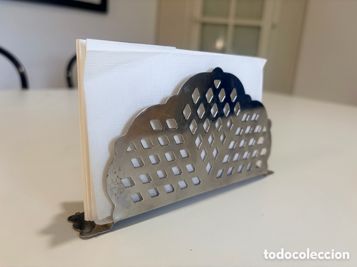 Antig&uuml;edades: Antiguo servilletero met&aacute;lico