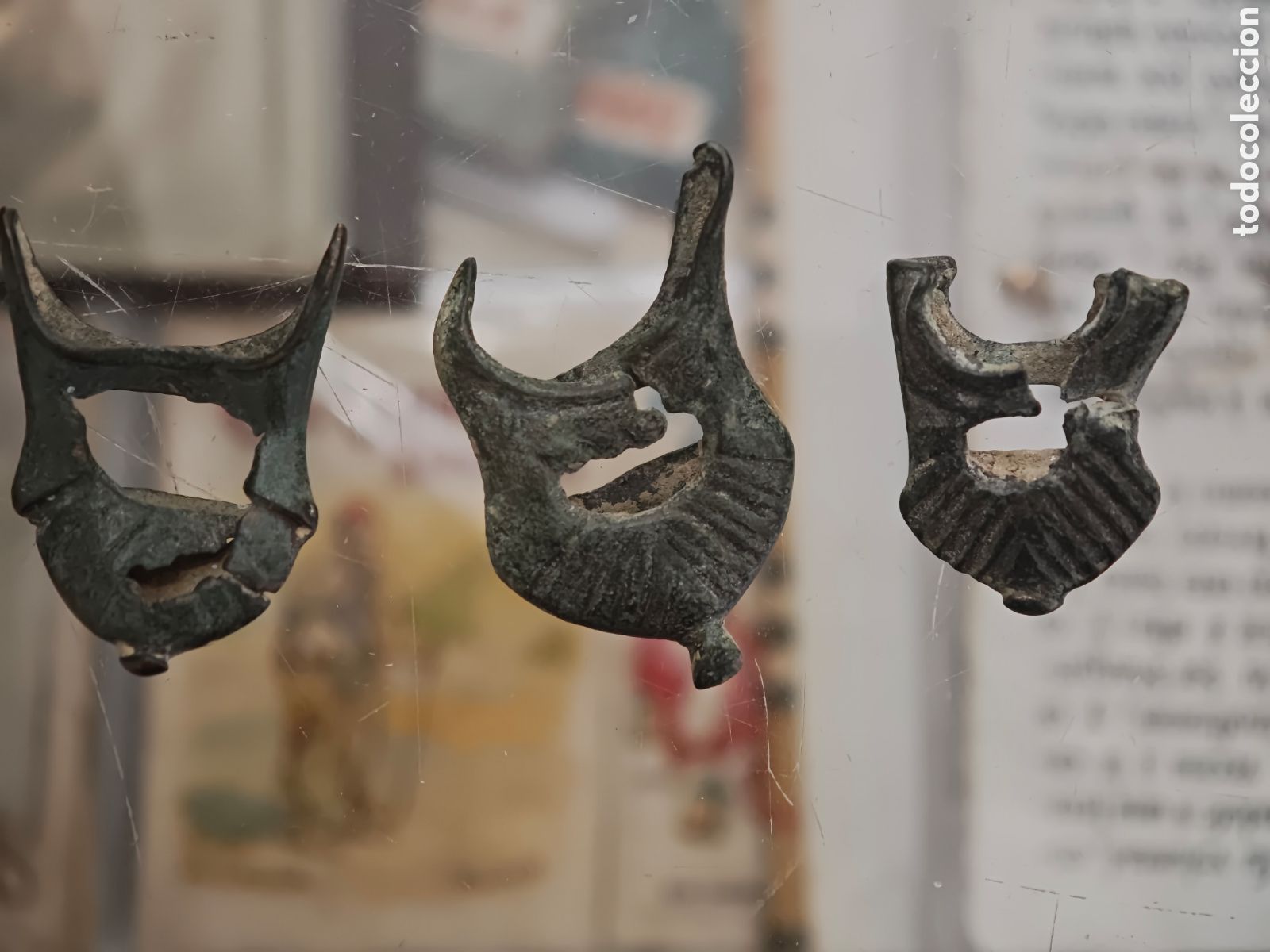 Antig&uuml;edades: Lote de conteras de espadas. &Eacute;poca medieval. Provienen de batalla