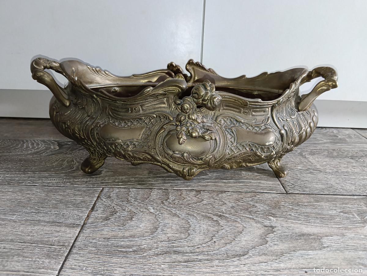 Antig&uuml;edades: Antigua Jardinera Centro de mesa Francesa de estilo Louis de Bronce