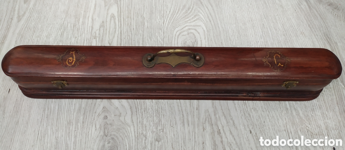 Antig&uuml;edades: Antigua caja de madera para a abanico.