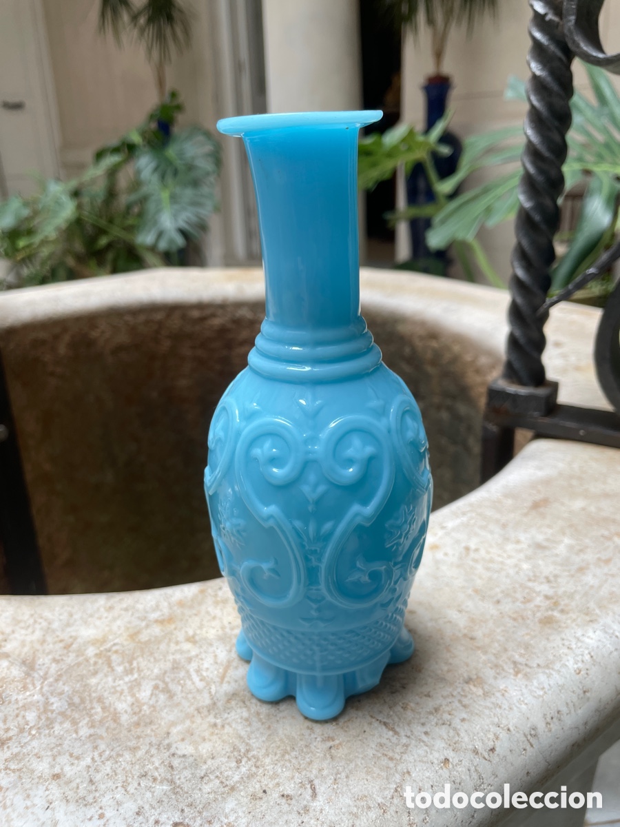 Antig&uuml;edades: Jarr&oacute;n opalina siglo XIX